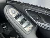 MERCEDES-BENZ C CLASS 2015 (64)