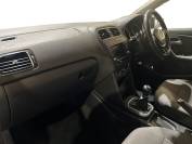 VOLKSWAGEN POLO 2016 