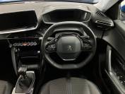 PEUGEOT 2008 2021 (21)