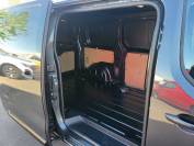 VAUXHALL VIVARO 2025 (74)