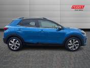 KIA STONIC 2022 (72)