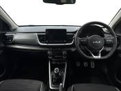 KIA STONIC 2022 (72)