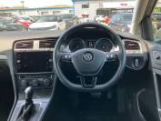 VOLKSWAGEN GOLF 2020 (20)