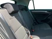 VOLKSWAGEN GOLF 2020 (20)