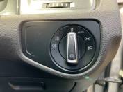 VOLKSWAGEN GOLF 2020 (20)