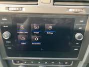 VOLKSWAGEN GOLF 2020 (20)