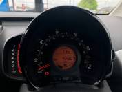 TOYOTA AYGO 2019 (69)