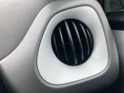 TOYOTA AYGO 2019 (69)