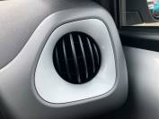 TOYOTA AYGO 2019 (69)