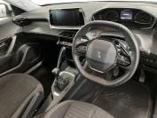 PEUGEOT 2008 2021 (71)