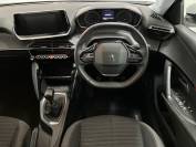 PEUGEOT 2008 2021 (71)
