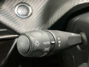 PEUGEOT 2008 2021 (71)