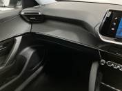 PEUGEOT 2008 2021 (71)
