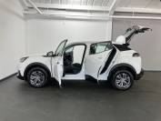 PEUGEOT 2008 2021 (71)