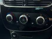 RENAULT CLIO 2018 (68)