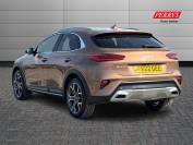 KIA XCEED 2022 (22)