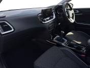 KIA XCEED 2022 (22)