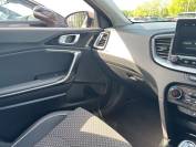 KIA XCEED 2022 (22)