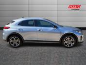 KIA XCEED 2022 (22)