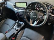 KIA XCEED 2022 (22)