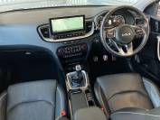 KIA XCEED 2022 (22)