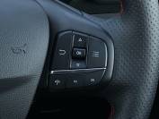 FORD KUGA 2025 (74)