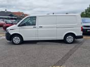 VOLKSWAGEN TRANSPORTER 2023 (72)