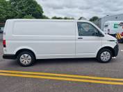 VOLKSWAGEN TRANSPORTER 2023 (72)