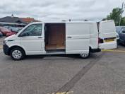 VOLKSWAGEN TRANSPORTER 2023 (72)