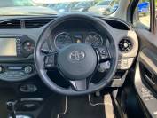 TOYOTA YARIS 2018 (18)
