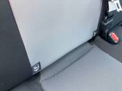 TOYOTA YARIS 2018 (18)