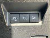 TOYOTA YARIS 2018 (18)