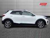 KIA STONIC 2021 (71)