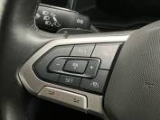 VOLKSWAGEN POLO 2023 (72)
