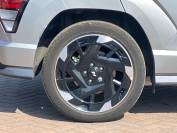 HYUNDAI KONA 2024 (24)