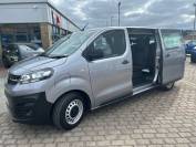 VAUXHALL VIVARO-LIFE 2023 (23)