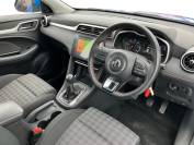 MG ZS 2022 (22)