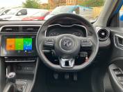 MG ZS 2022 (22)