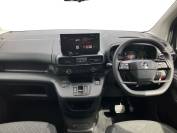 VAUXHALL COMBO-LIFE 2024 (24)