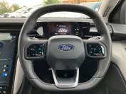 FORD EXPLORER 2024 (74)