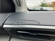 FORD EXPLORER 2024 (74)