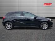 MERCEDES-BENZ A CLASS 2018 (18)