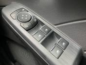 FORD KUGA 2024 (74)