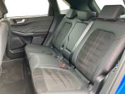 FORD KUGA 2024 (74)