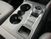 FORD KUGA 2024 (74)