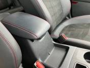 FORD KUGA 2024 (74)