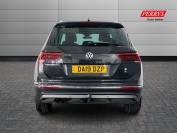 VOLKSWAGEN TIGUAN 2019 (19)