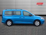 VOLKSWAGEN CADDY MAXI 2024 (73)