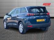 PEUGEOT 5008 2021 (71)