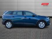 PEUGEOT 5008 2021 (71)